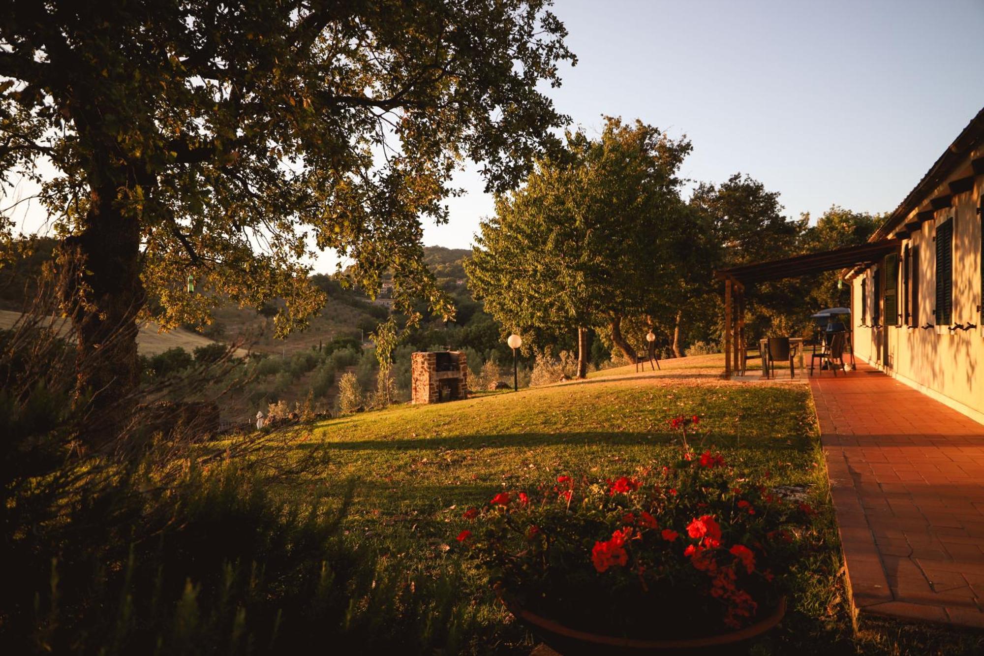 Catabbio Country House Poggio Aioneゲストハウス エクステリア 写真